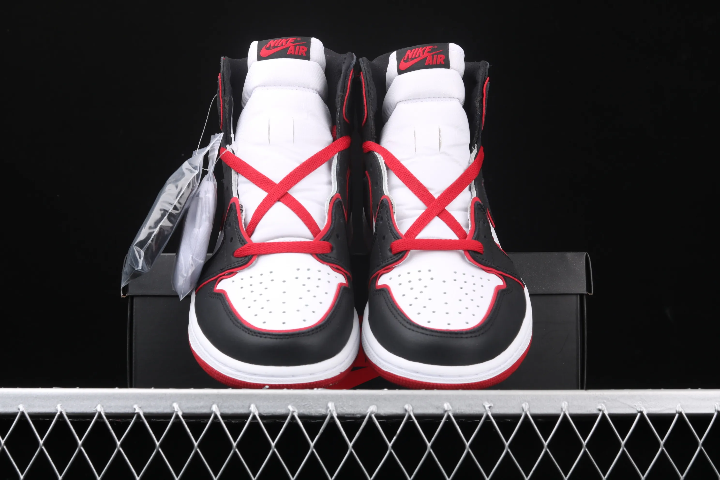 All categories Air Jordan Jordan series basketball shoes Air Jordan 1 High Air Jordan 1 Retro High OG AJ1 Joe 1 Human Flight 555088-062